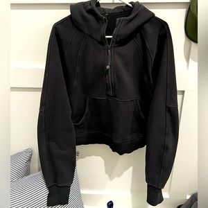 Lululemon scuba half zip cropped hoodie, black
